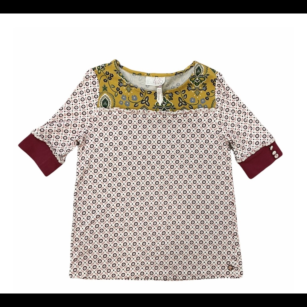 NWOT 435 by Matilda Jane top with mixed prints. SZ 8